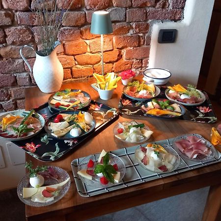 Agriturismo Cascina Pezzolo Lodi Eksteriør bilde
