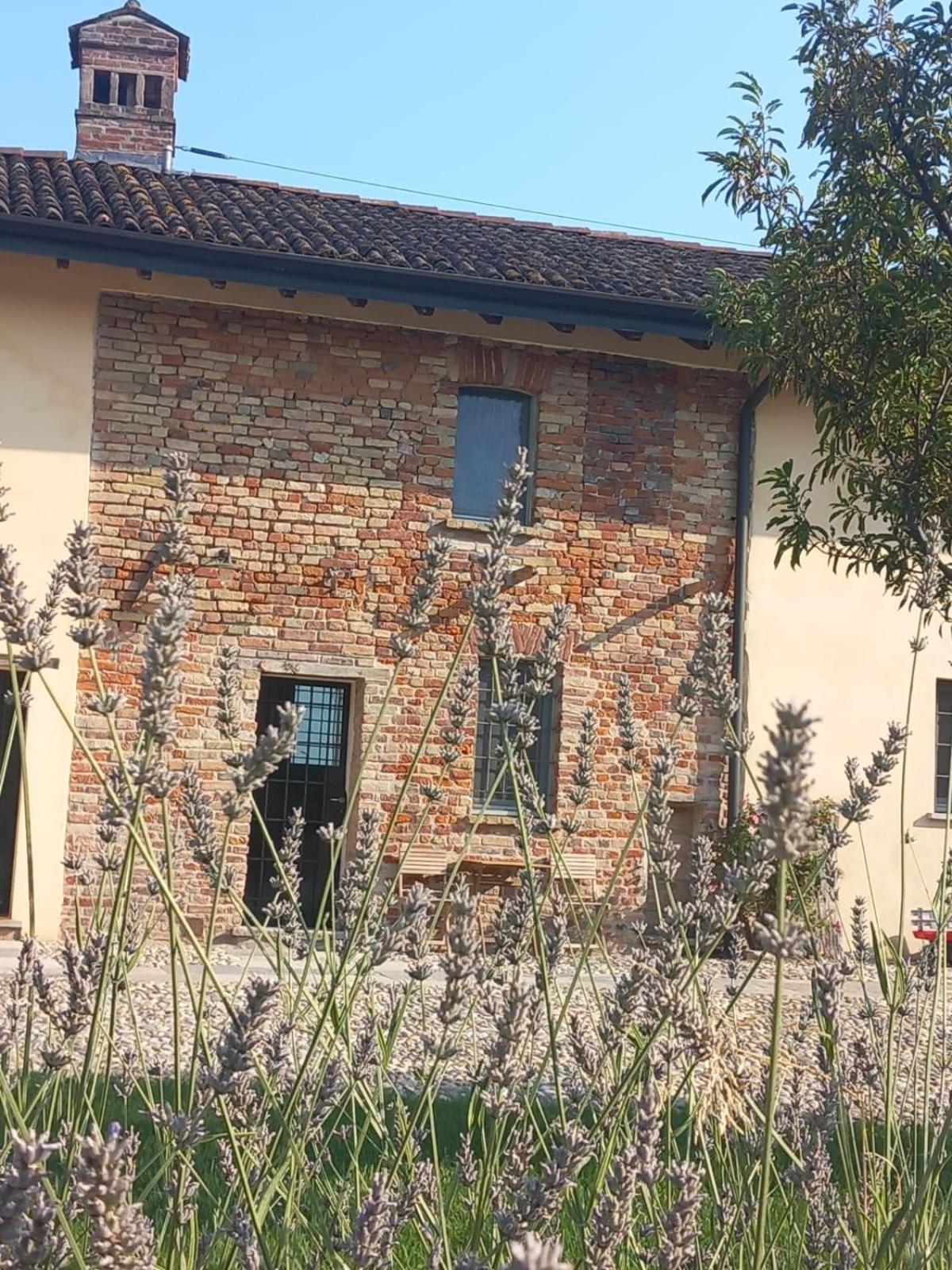 Agriturismo Cascina Pezzolo Lodi Eksteriør bilde